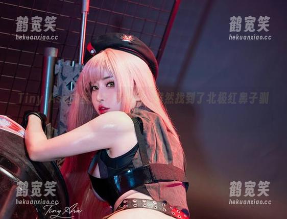 Tiny Asa Tiny Asa的圣诞节玛奇玛:居然找到了北极红鼻子驯鹿的替身?
